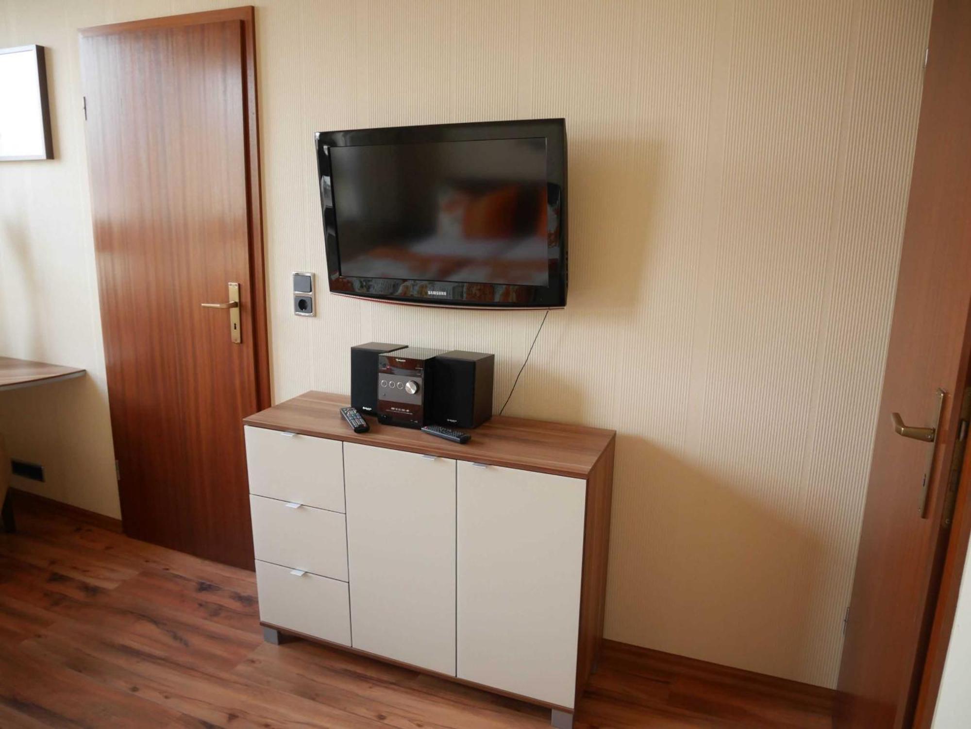 Haus _ Heike Apartment Rostock Bagian luar foto